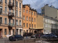 Petrogradsky district,  , house 32. Apartment house