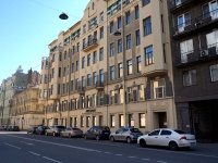 Petrogradsky district,  , 房屋 36. 公寓楼