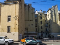 Petrogradsky district, Chapaev st, 房屋 12/3. 公寓楼