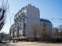Petrogradsky district, Chapaev st, 房屋 18 ЛИТ А. 公寓楼
