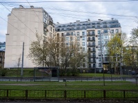 Petrogradsky district, Chapaev st, 房屋 18 ЛИТ А. 公寓楼