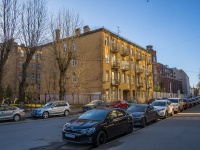 Petrogradsky district, Chapaev st, house 19 ЛИТ А. Apartment house