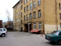 Petrogradsky district, Chapaev st, 房屋 19 ЛИТ А. 公寓楼