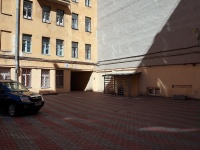 Petrogradsky district,  , 房屋 56. 公寓楼