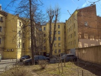 Petrogradsky district,  , house 14. Apartment house
