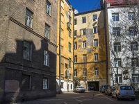Petrogradsky district, Yablochkov st, house 22. Apartment house