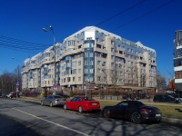 Petrogradsky district,  , 房屋 15. 公寓楼