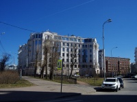 Petrogradsky district, Kemskaya st, house 7. Apartment house