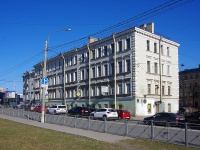 Petrogradsky district, Reznaya st, 房屋 19/8 ЛИТ А. 公寓楼
