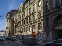 Petrogradsky district, st Voskova, house 4. Apartment house