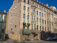 Petrogradsky district, Pionerskaya st, house 11. Apartment house