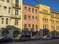 Petrogradsky district, Pionerskaya st, house 29. Apartment house