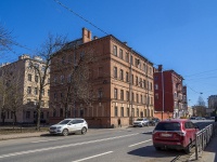 Petrogradsky district, Pionerskaya st, 房屋 39. 公寓楼