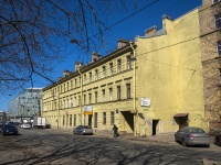 Petrogradsky district, st Pionerskaya, house 65. Apartment house