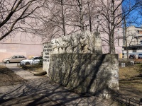 Petrogradsky district, 纪念碑 детям питерских рабочих, погибшим в октябре 1917 Pionerskaya st, 纪念碑 детям питерских рабочих, погибшим в октябре 1917 