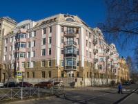Petrogradsky district, Zhdanovskaya embankment, 房屋 10. 公寓楼