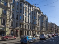 Petrogradsky district, Zverinskaya st, house 2/5. Apartment house