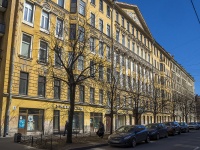 Petrogradsky district, Zverinskaya st, house 42. Apartment house