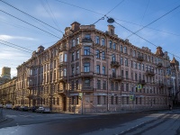 Petrogradsky district, Sezzhinskaya st, house 11. Apartment house