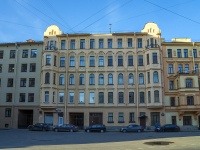 Petrogradsky district, Sezzhinskaya st, 房屋 27. 公寓楼
