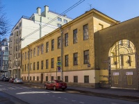 Petrogradsky district, st Krasnogo kursanta, house 12. Apartment house