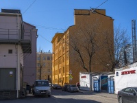 Petrogradsky district, Krasnogo kursanta st, 房屋 51. 公寓楼
