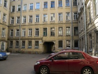 Petrogradsky district, Vvedenskaya st, 房屋 19. 公寓楼