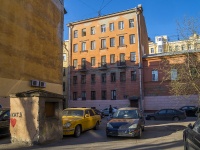 Petrogradsky district, Ropshinskaya st, house 11. Apartment house