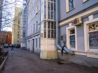 Petrogradsky district, Bolshaya raznochinnaya st, 房屋 13. 公寓楼