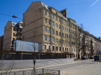 Petrogradsky district, Bolshaya raznochinnaya st, house 19. Apartment house