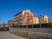 Petrogradsky district, Bolshaya raznochinnaya st, house 23. Apartment house