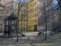 Petrogradsky district, Nesterov alley, house 9. Apartment house
