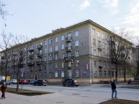 Primorsky district, st Shkolnaya, house 2. Apartment house