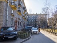 Primorsky district, Shkolnaya st, house 7. Apartment house