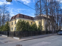 Primorsky district, st Shkolnaya, house 18. Apartment house