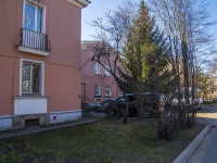 Primorsky district, Dibunovskaya st, house 6. Apartment house