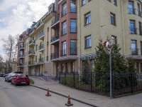 Primorsky district, Dibunovskaya st, house 26. Apartment house