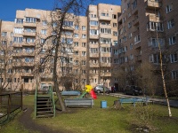 Primorsky district, Dibunovskaya st, 房屋 40. 公寓楼