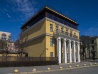 Primorsky district, Primorsky avenue, house 29. office building