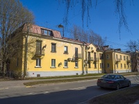 Primorsky district, Oskalenko st, house 9. Apartment house