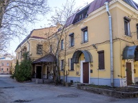 Primorsky district, Oskalenko st, house 9. Apartment house