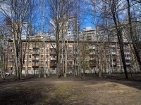 Primorsky district, st Matrosa zheleznyaka, house 53. Apartment house