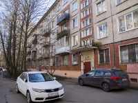 Primorsky district, Novosibirskaya st, house 17. Apartment house