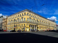 Central district, Nevsky avenue, house 18. Apartment house