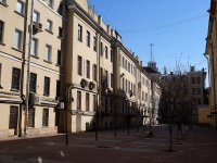 Central district, Nevsky avenue, 房屋 34. 公寓楼