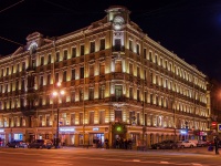 Central district, Nevsky avenue, 房屋 45. 公寓楼