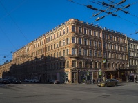 隔壁房屋: avenue. Nevsky, 房屋 47. 公寓楼