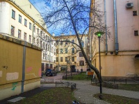 Central district, Nevsky avenue, 房屋 61. 公寓楼