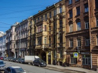 Central district, Nevsky avenue, house 97. Apartment house