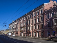 隔壁房屋: avenue. Nevsky, 房屋 122. 公寓楼